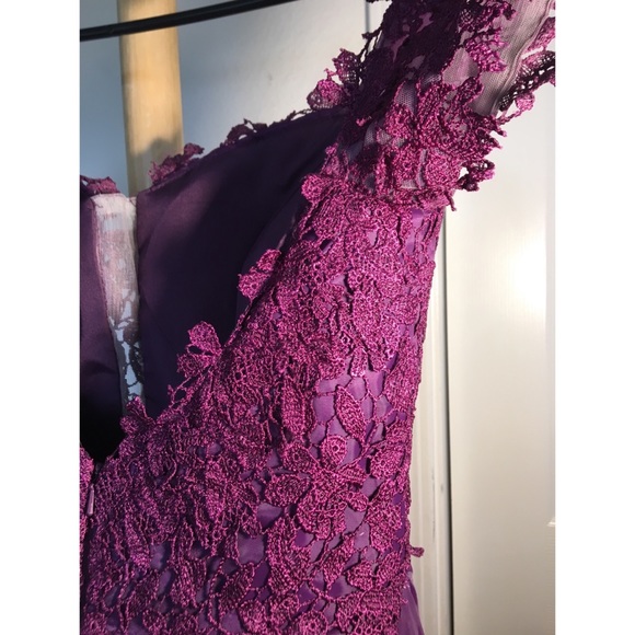 High-Low Prom Dress - Picture 7 of 7